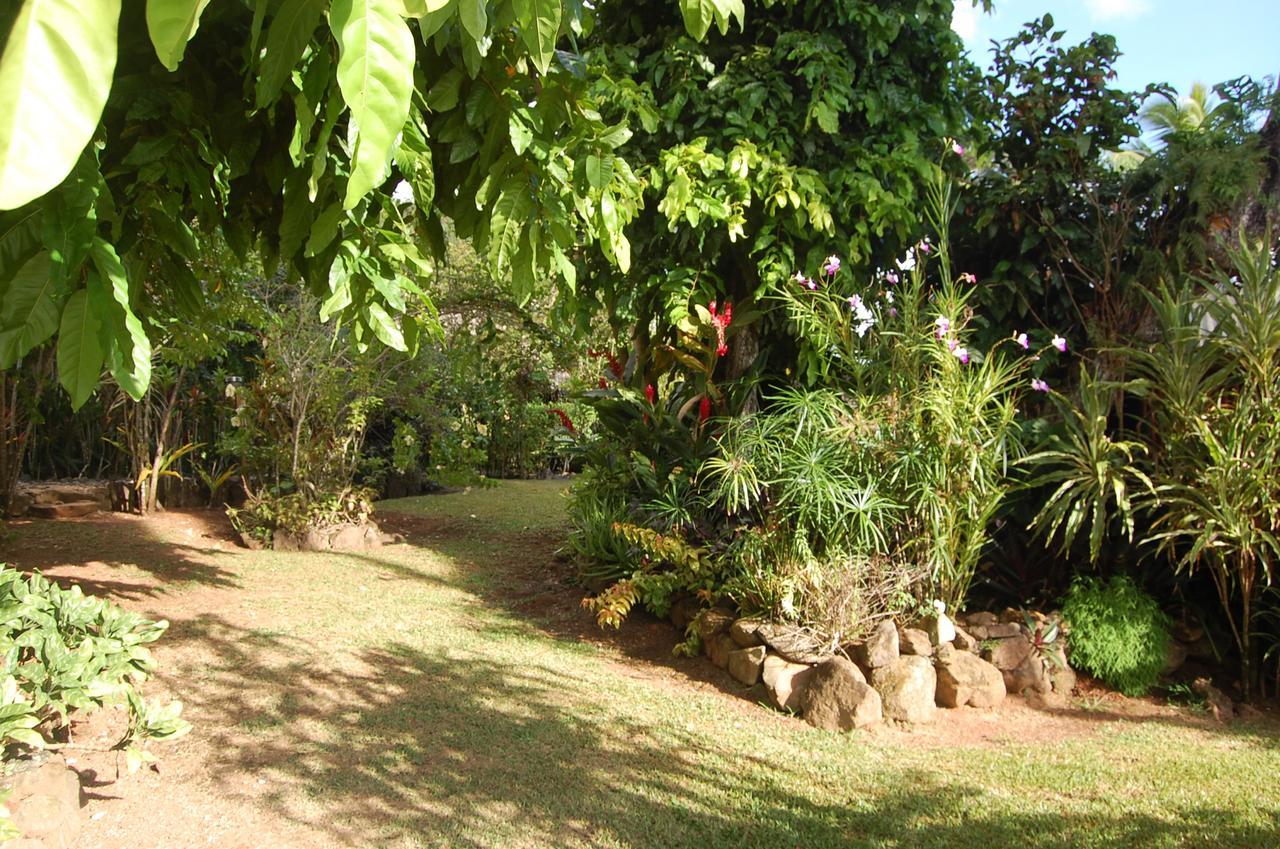 Pension Tupuna Haapu Buitenkant foto